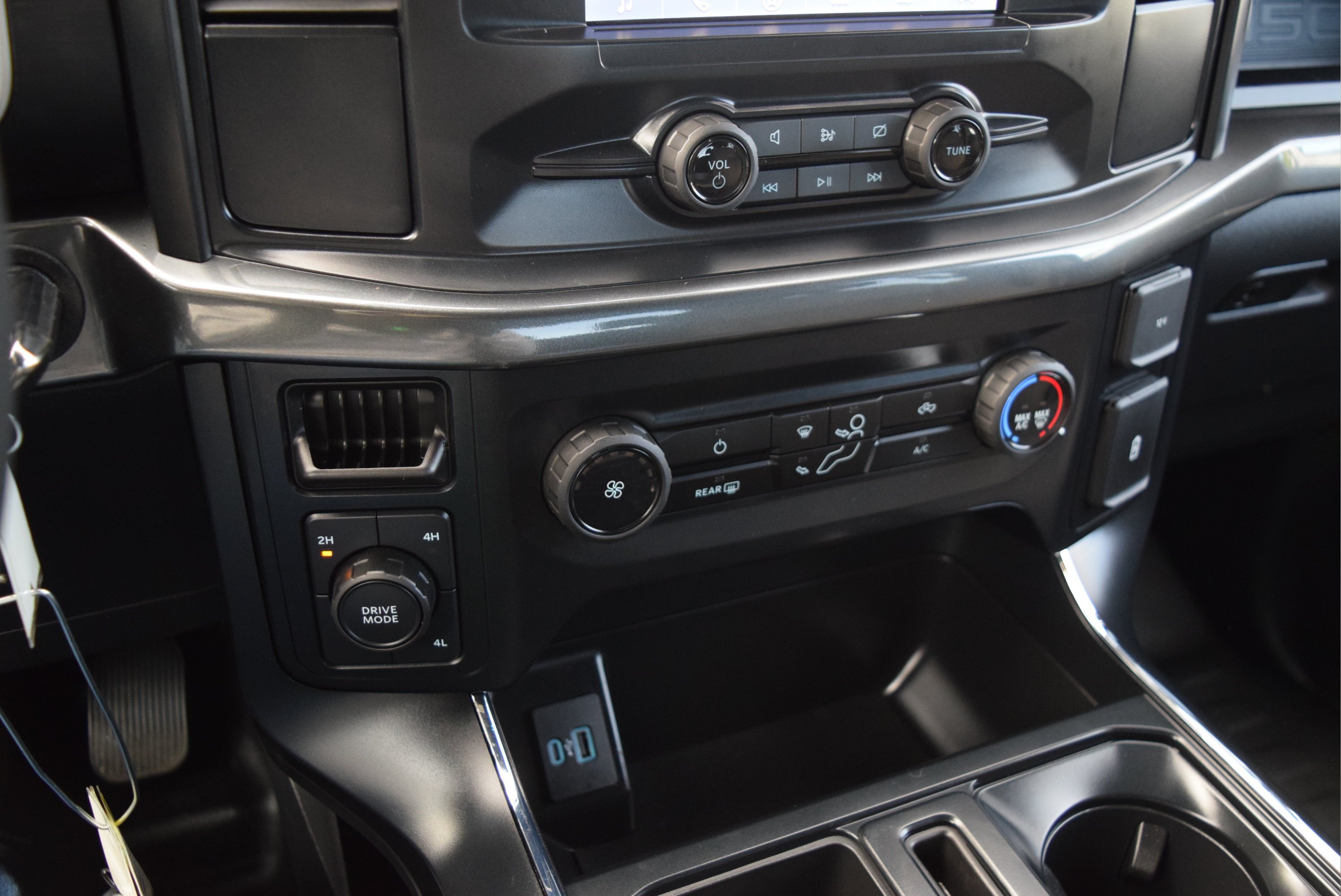 Used 2023 Ford F150 XL w/ STX Appearance Package AWD/4WD image 16