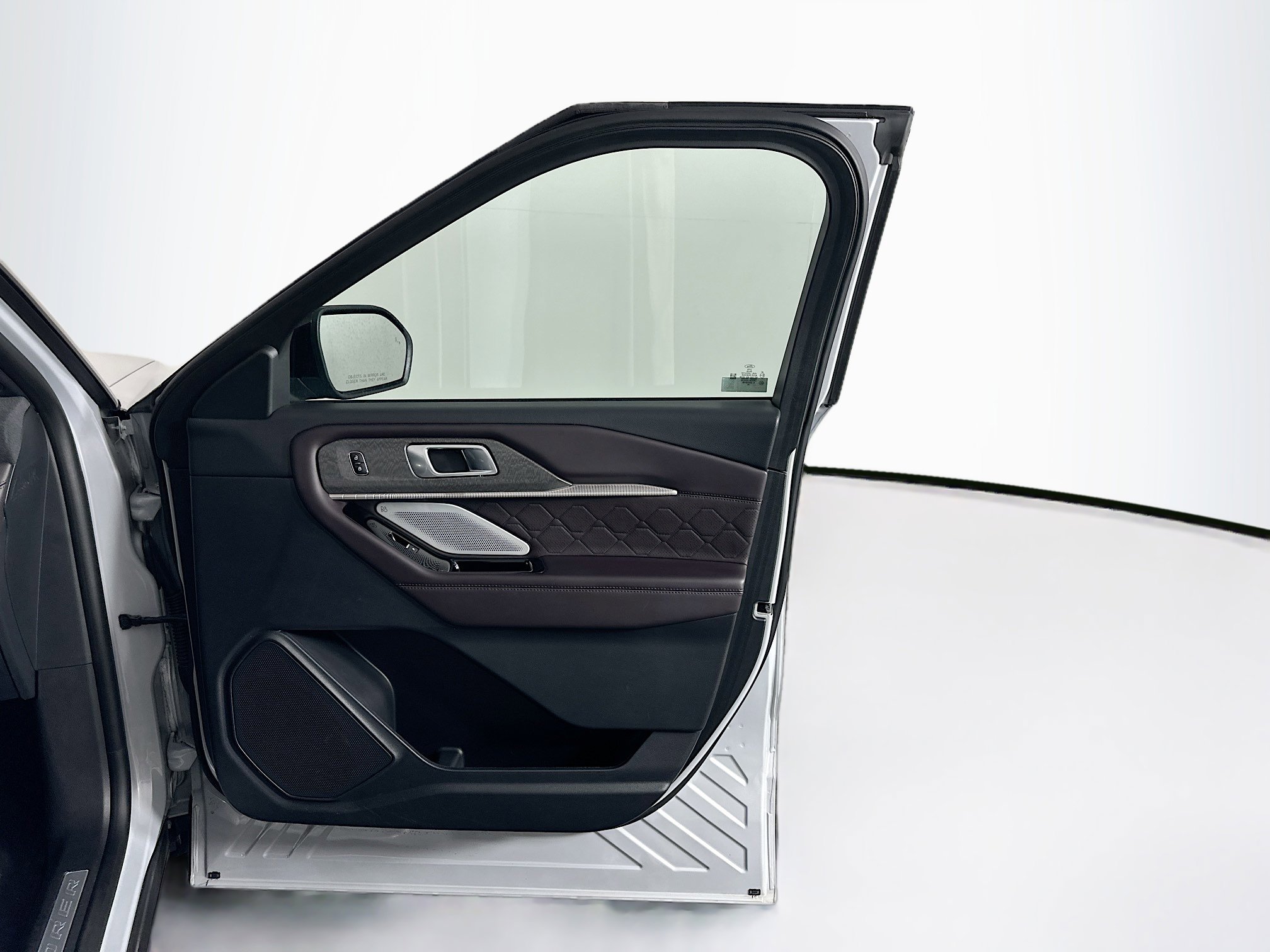 Used 2025 Ford Explorer Platinum w/ LUX Leather Package image 36