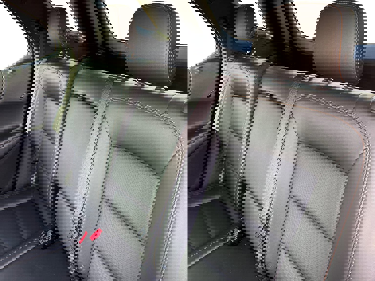 Used 2018 Chevrolet Equinox Premier image 16