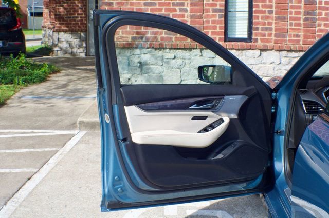 Used 2023 Cadillac CT5 V w/ Premium Package RWD image 19