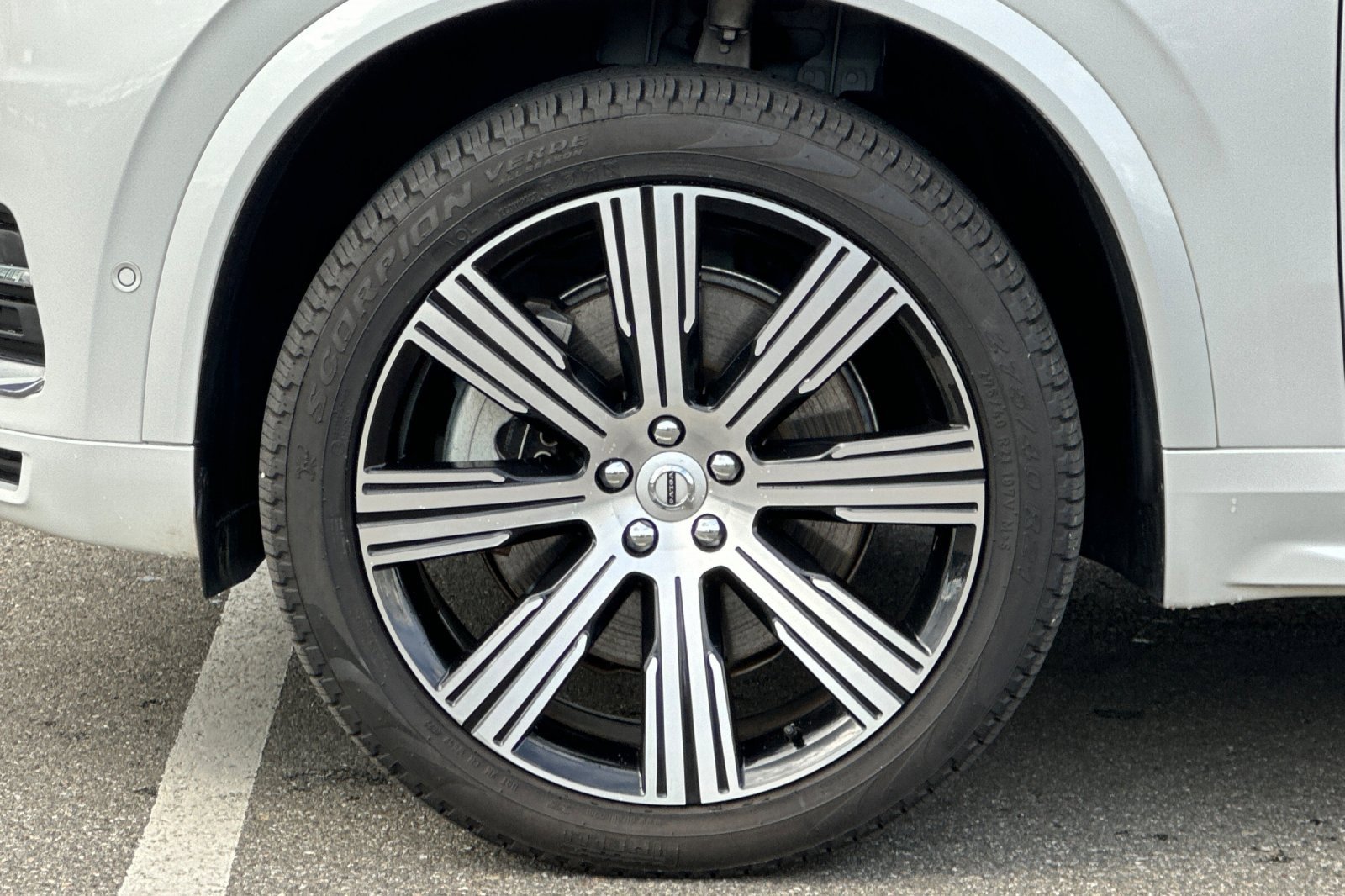 Used 2023 Volvo XC90 T8 Ultimate image 34