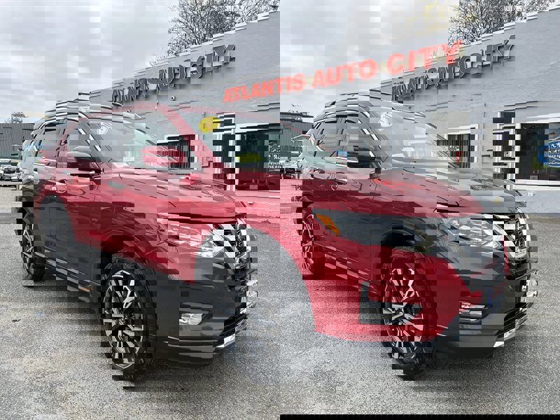 Used 2017 Nissan Rogue SL w/ SL Premium Package image 5