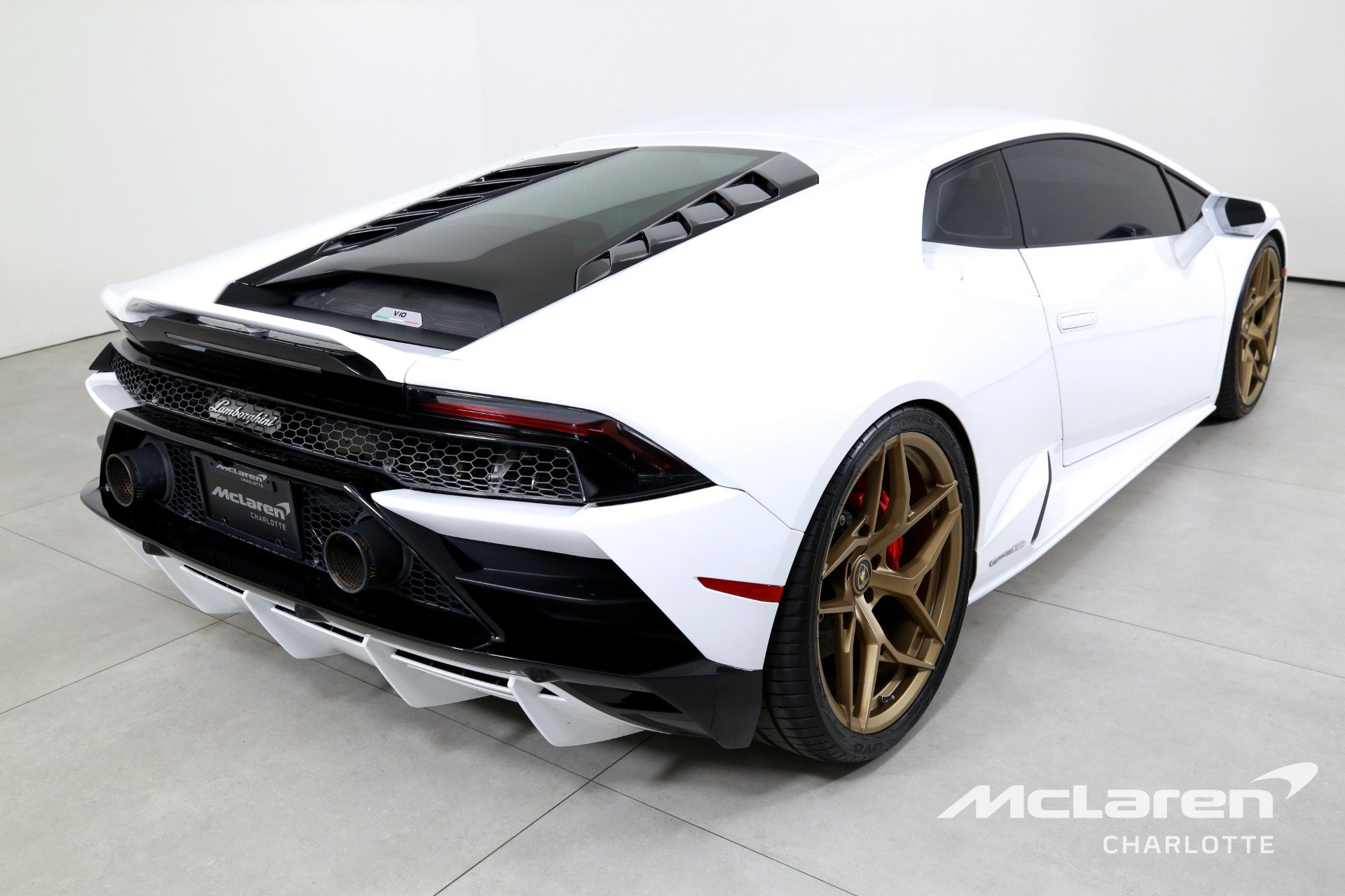 Used 2020 Lamborghini Huracan EVO image 8