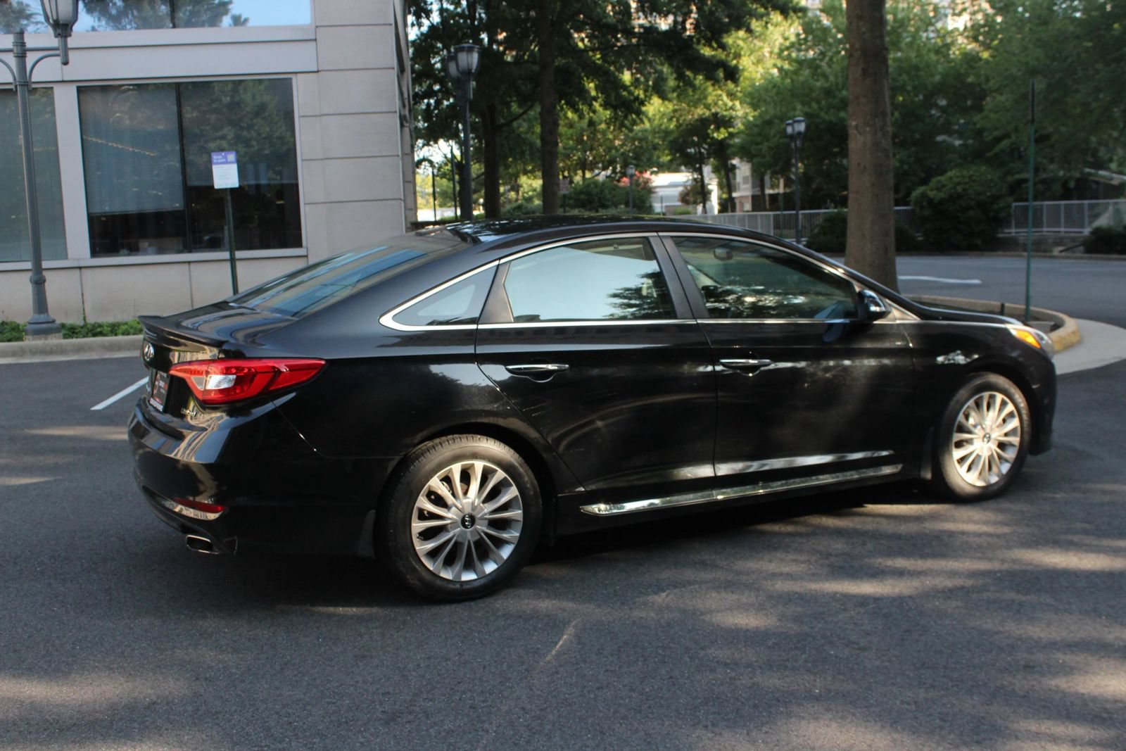 Used 2015 Hyundai Sonata Limited FWD image 7