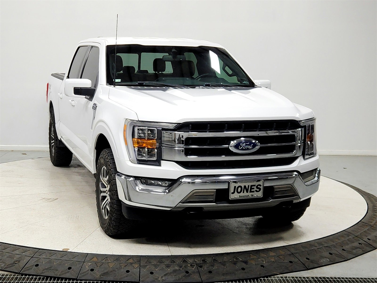 Used 2021 Ford F150 Lariat w/ Equipment Group 501A Mid image 2