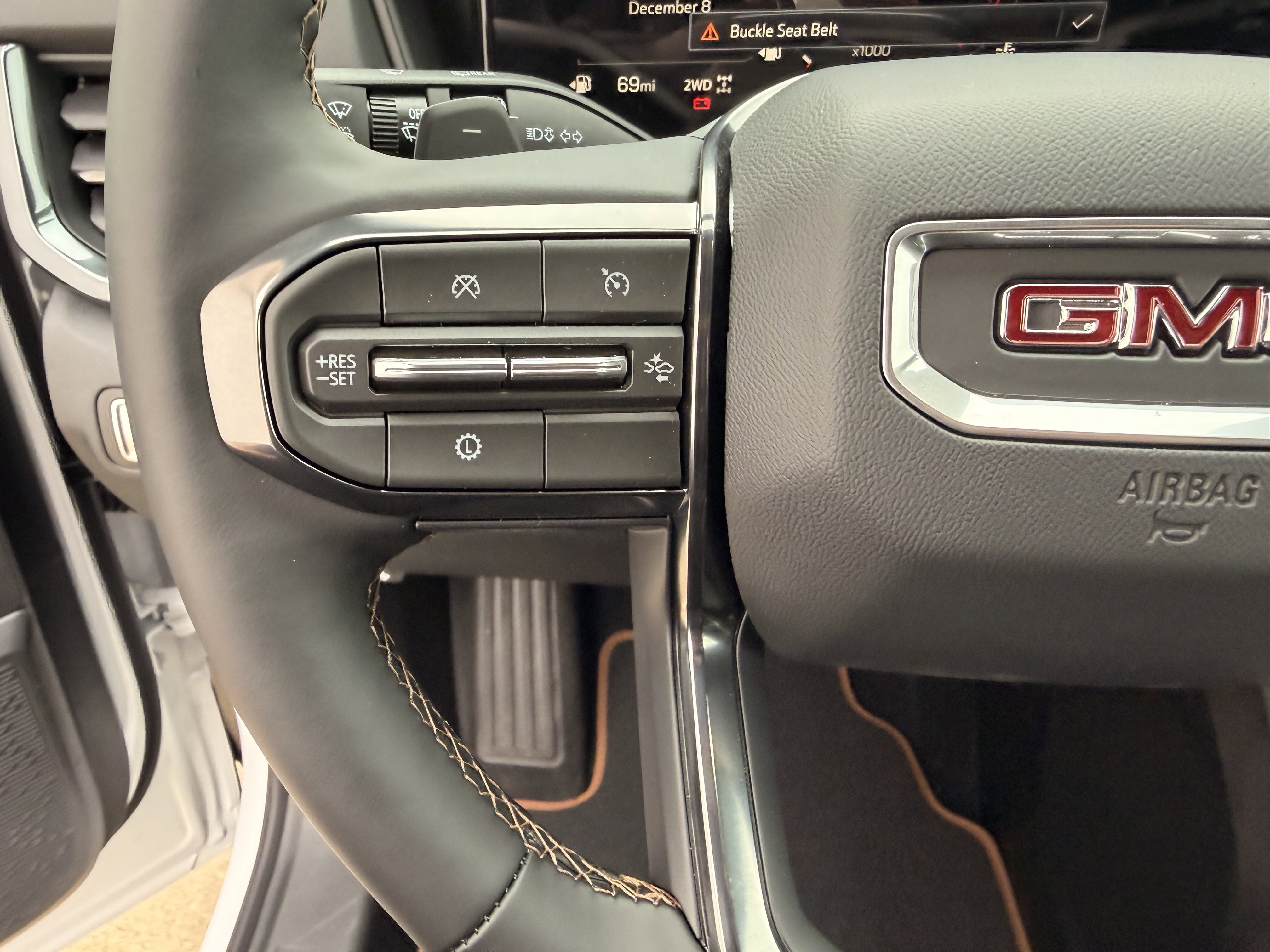 New 2026 GMC Terrain AT4 w/ Convenience Package III image 18