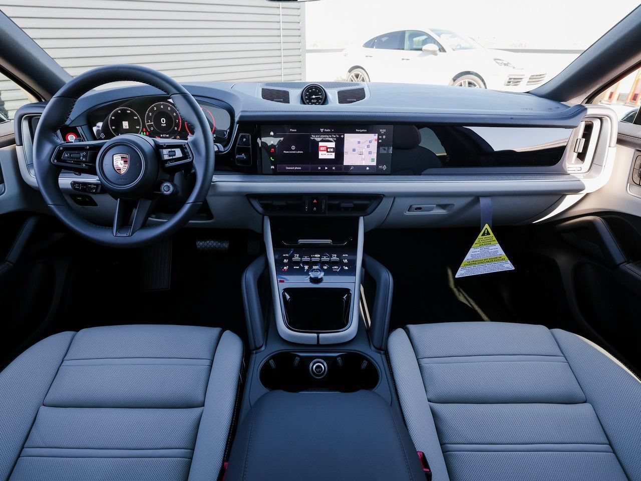 Certified 2026 Porsche Cayenne Coupe AWD/4WD image 24