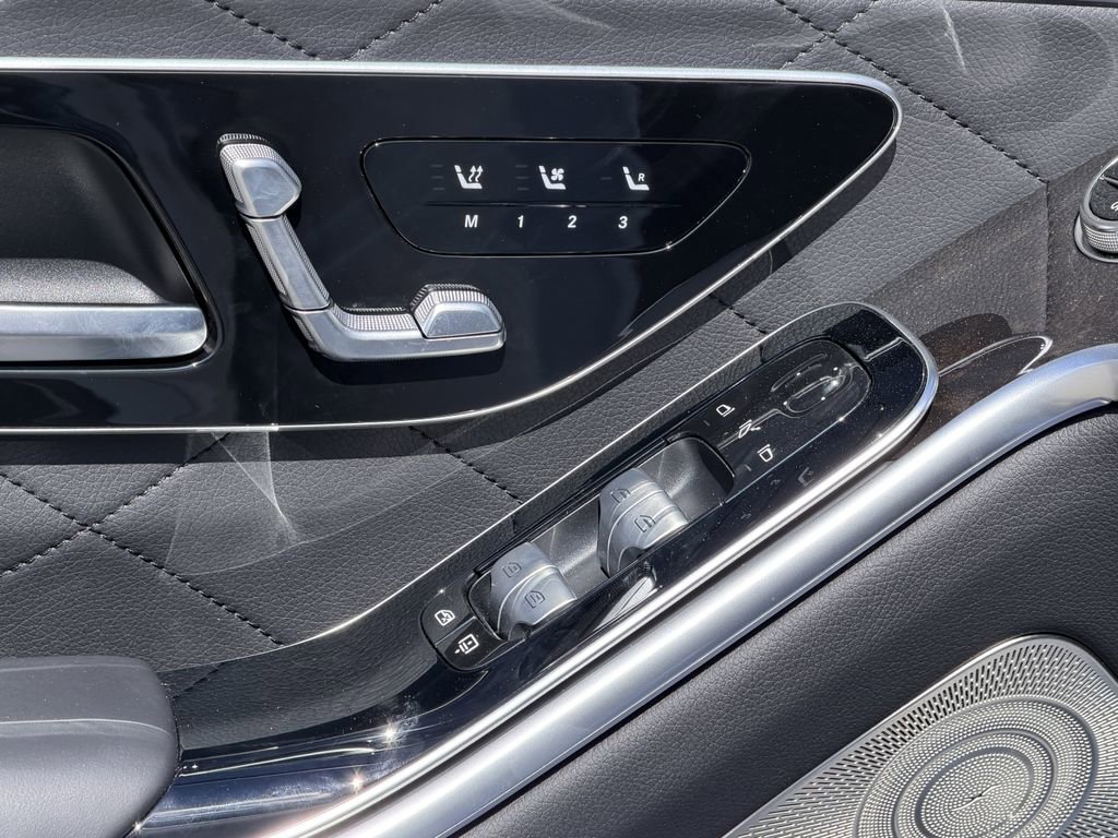 New 2026 Mercedes-Benz S 580e 4MATIC Sedan image 16
