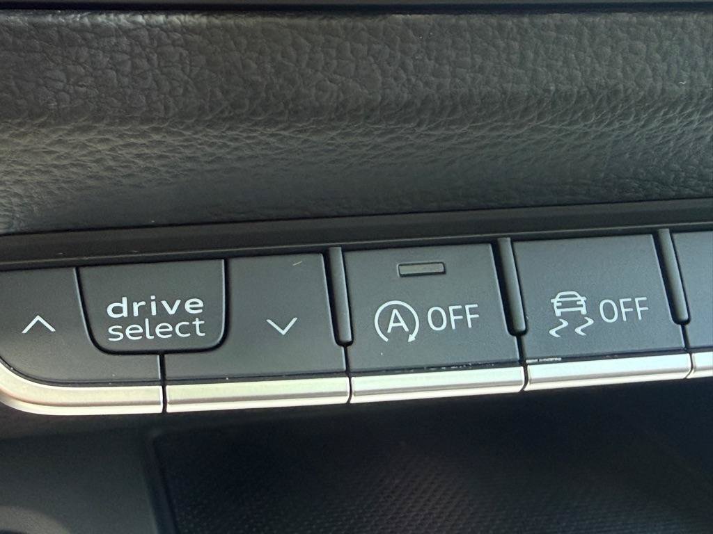 Used 2019 Audi SQ5 Premium Plus w/ Premium Plus Package AWD/4WD image 28