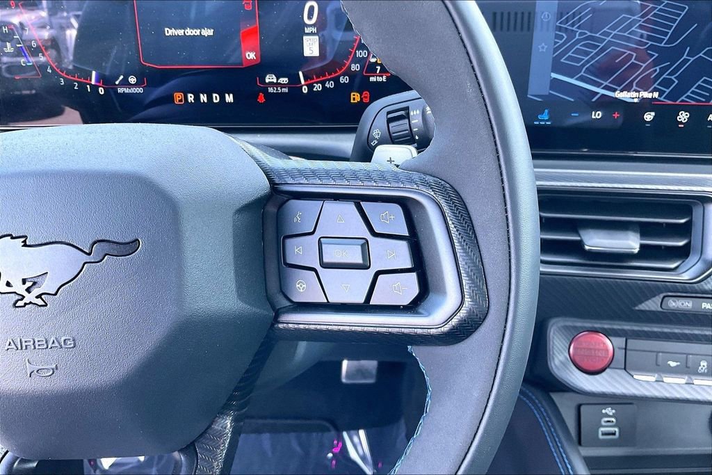 Used 2025 Ford Mustang Dark Horse image 14