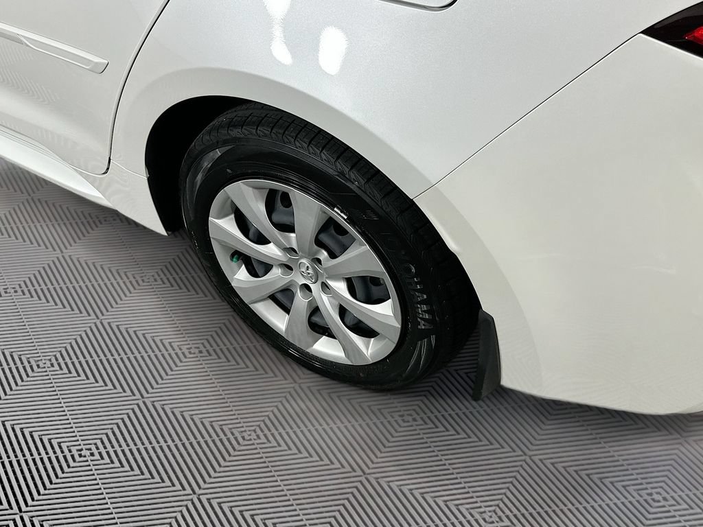 Used 2025 Toyota Corolla Hybrid Sedan FWD image 35