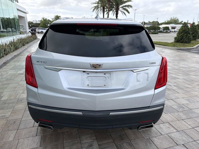 Used 2019 Cadillac XT5 FWD image 3