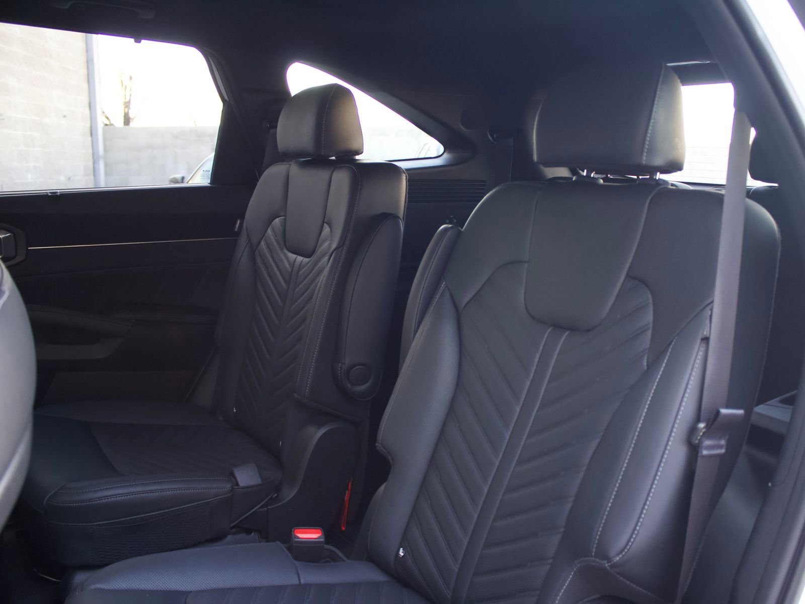 Used 2025 Kia Sorento SX Prestige AWD/4WD image 13