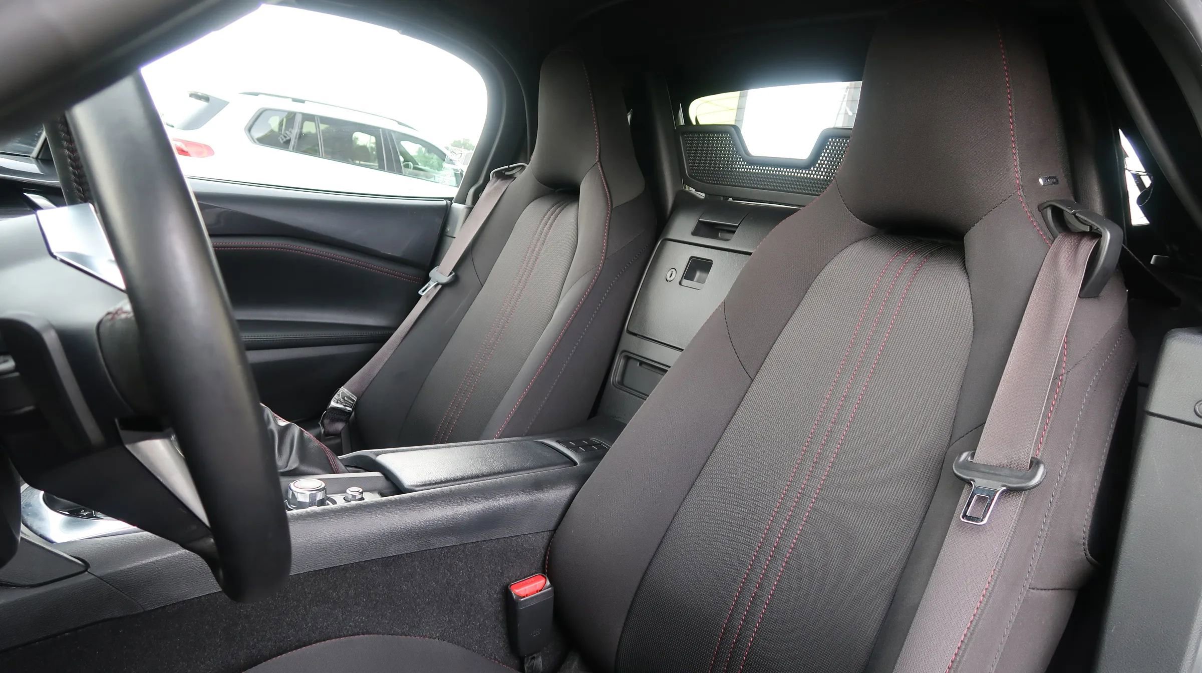 Used 2017 MAZDA MX-5 Miata Club image 17