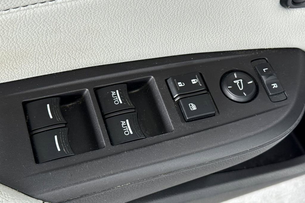 Used 2020 Acura ILX image 18