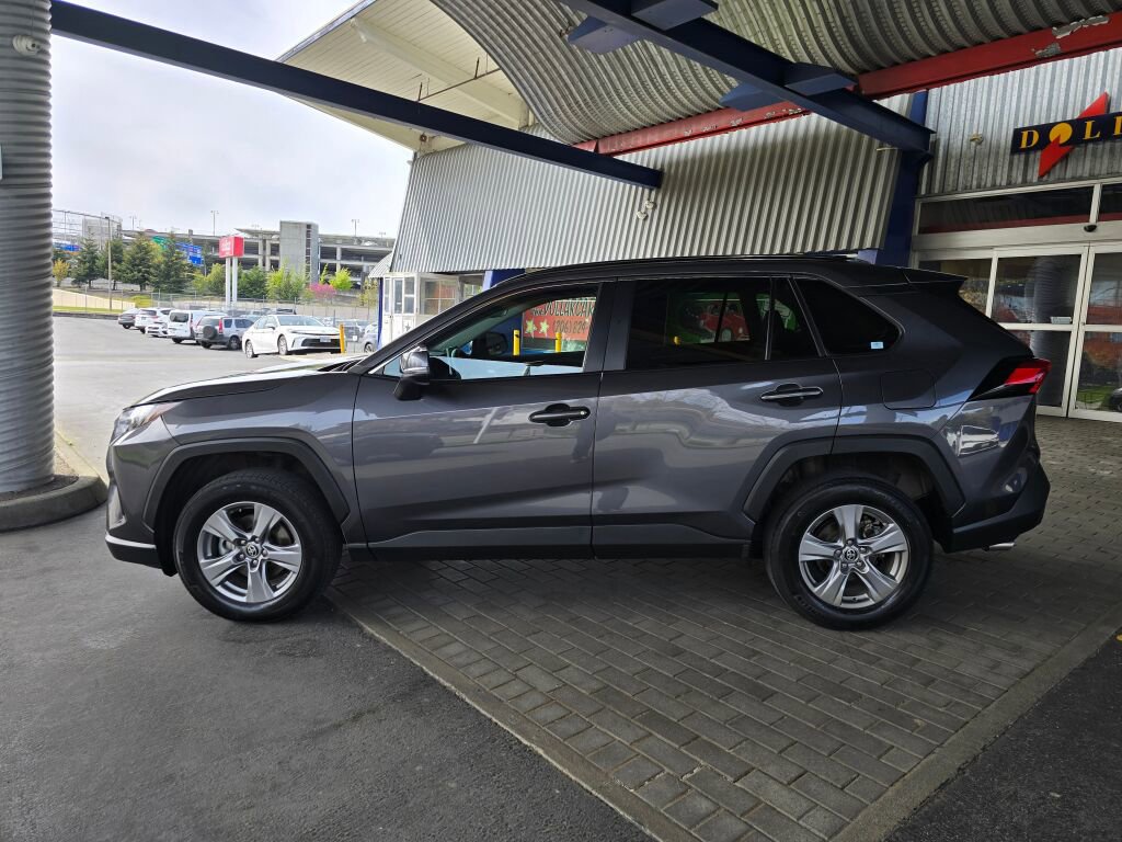 Used 2024 Toyota RAV4 XLE w/ Convenience Package AWD/4WD image 9