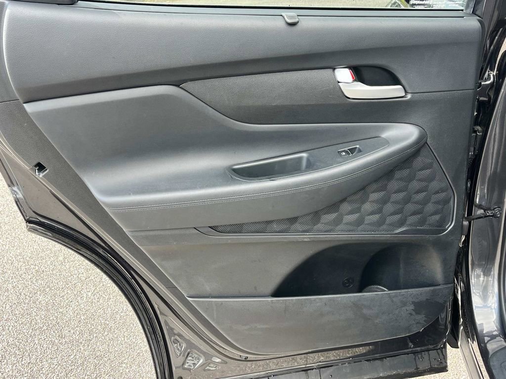 Used 2022 Hyundai Santa Fe SEL w/ Convenience Package image 15