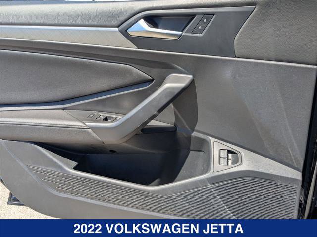 Used 2022 Volkswagen Jetta SE image 10