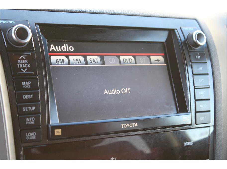 Used 2012 Toyota Sequoia Platinum image 26