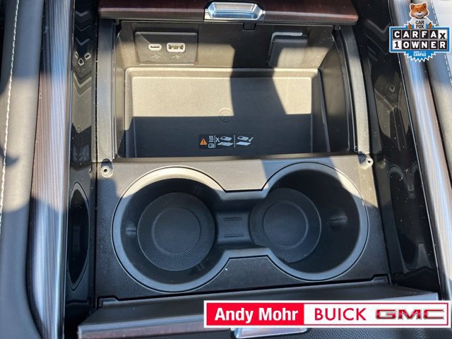 Used 2024 GMC Yukon Denali Ultimate AWD/4WD image 32