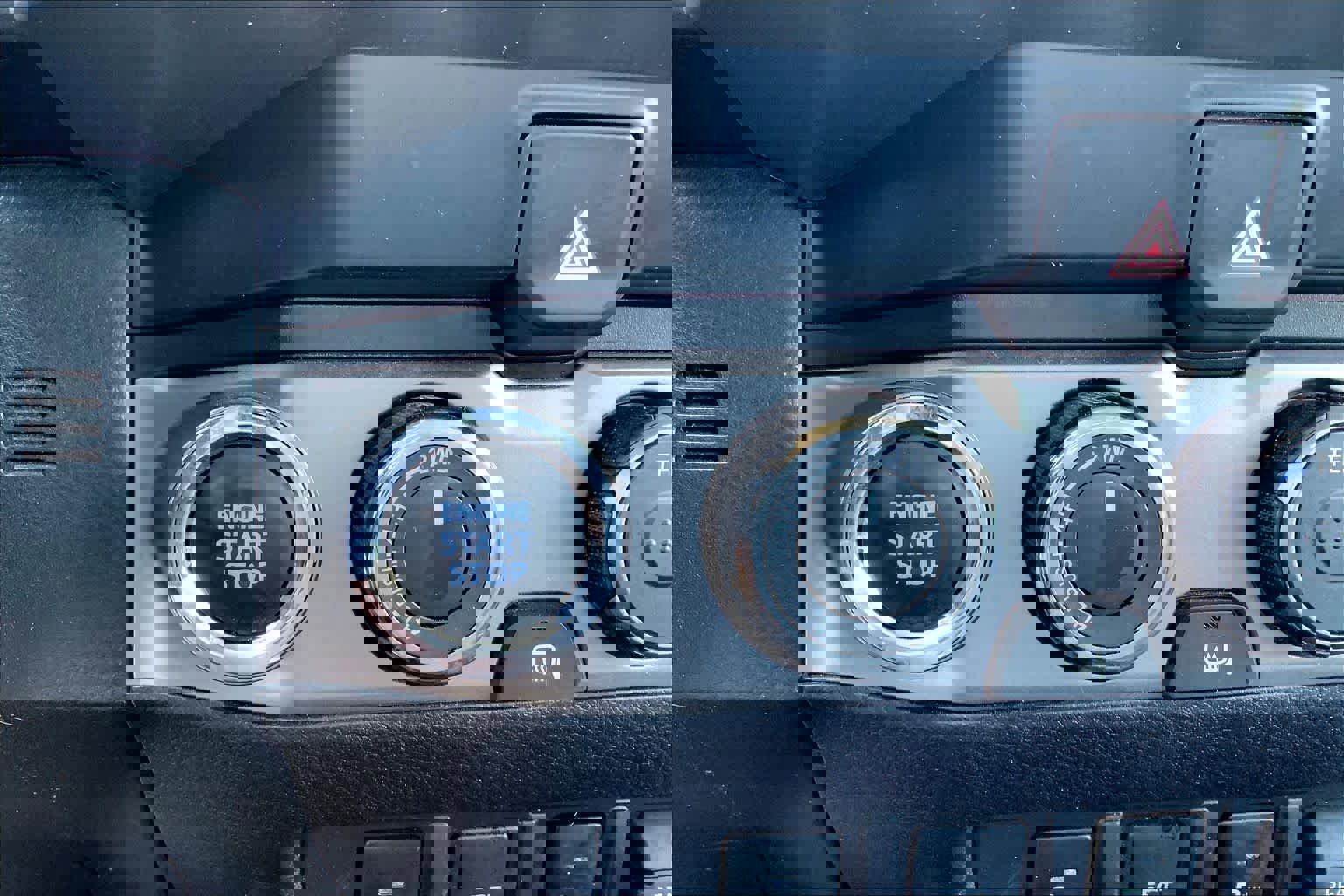 Used 2023 Toyota Tacoma SR5 image 34