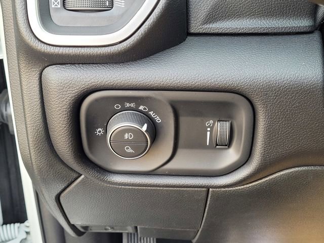 Used 2024 RAM 2500 Big Horn w/ Bed Utility Group image 23