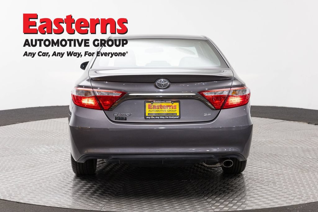 Used 2016 Toyota Camry SE FWD image 6