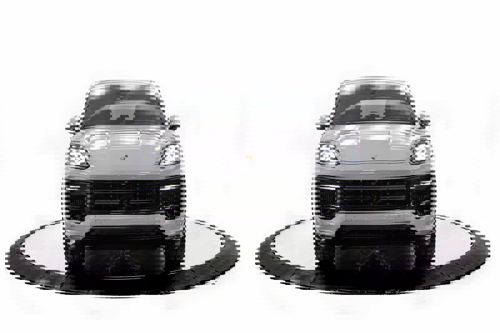 New 2026 Porsche Cayenne GTS image 10