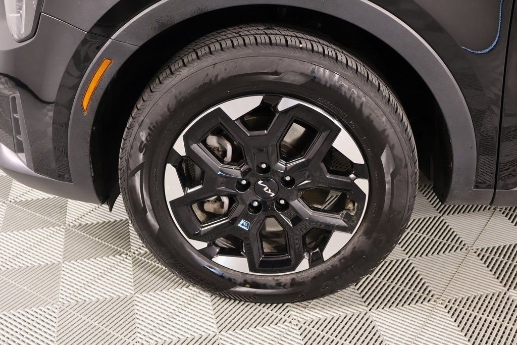 Used 2024 Kia Sorento S image 19