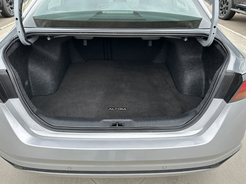 Used 2024 Nissan Altima 2.5 SV image 21