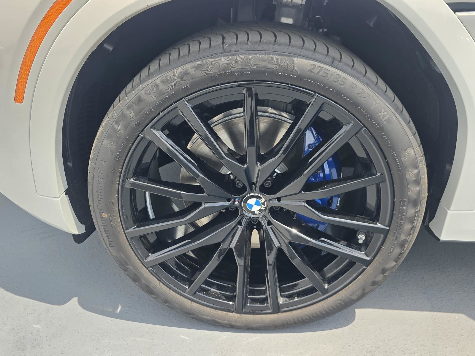 New 2027 BMW X6 xDrive40i w/ Climate Comfort Package AWD/4WD image 8