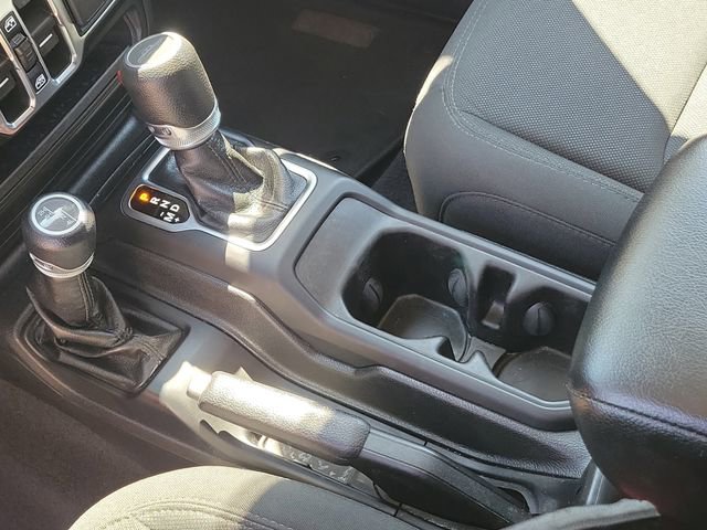 Used 2021 Jeep Gladiator Sport image 37