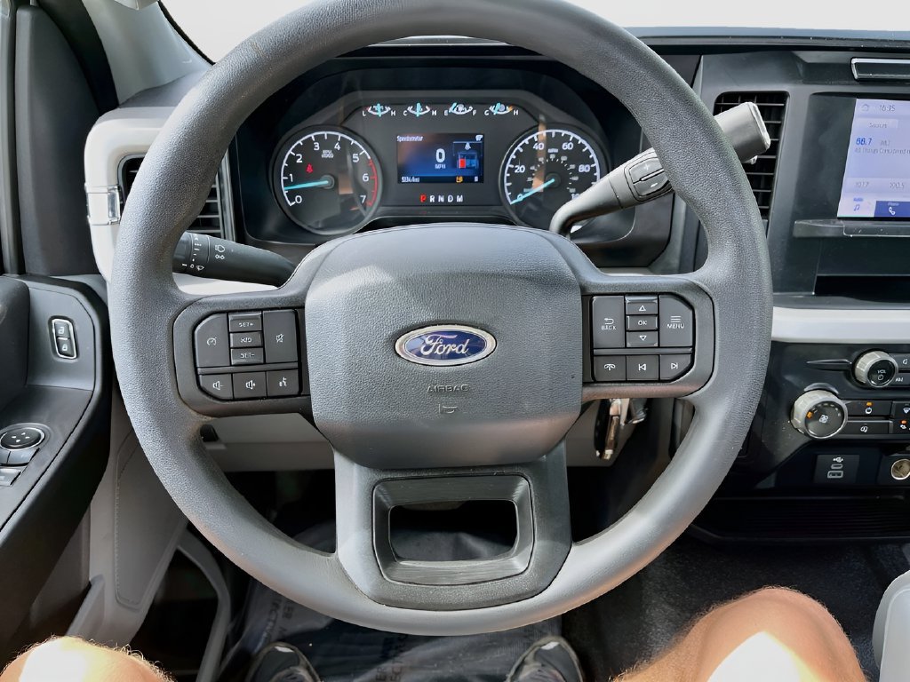 Used 2024 Ford F250 XL AWD/4WD image 11