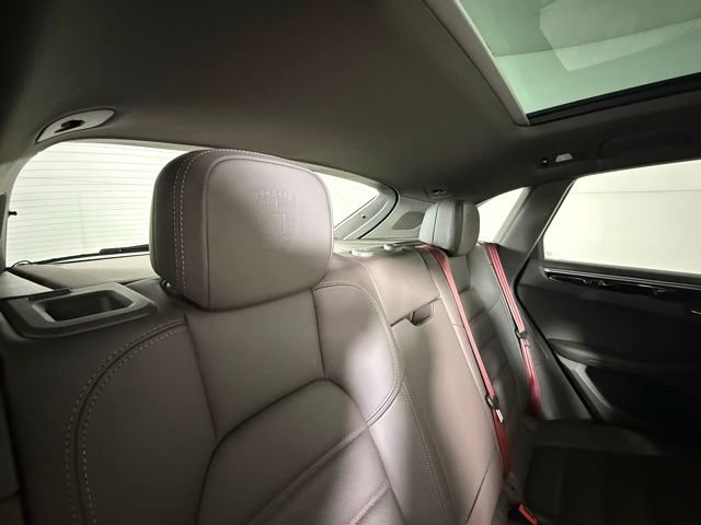Used 2023 Porsche Macan image 30