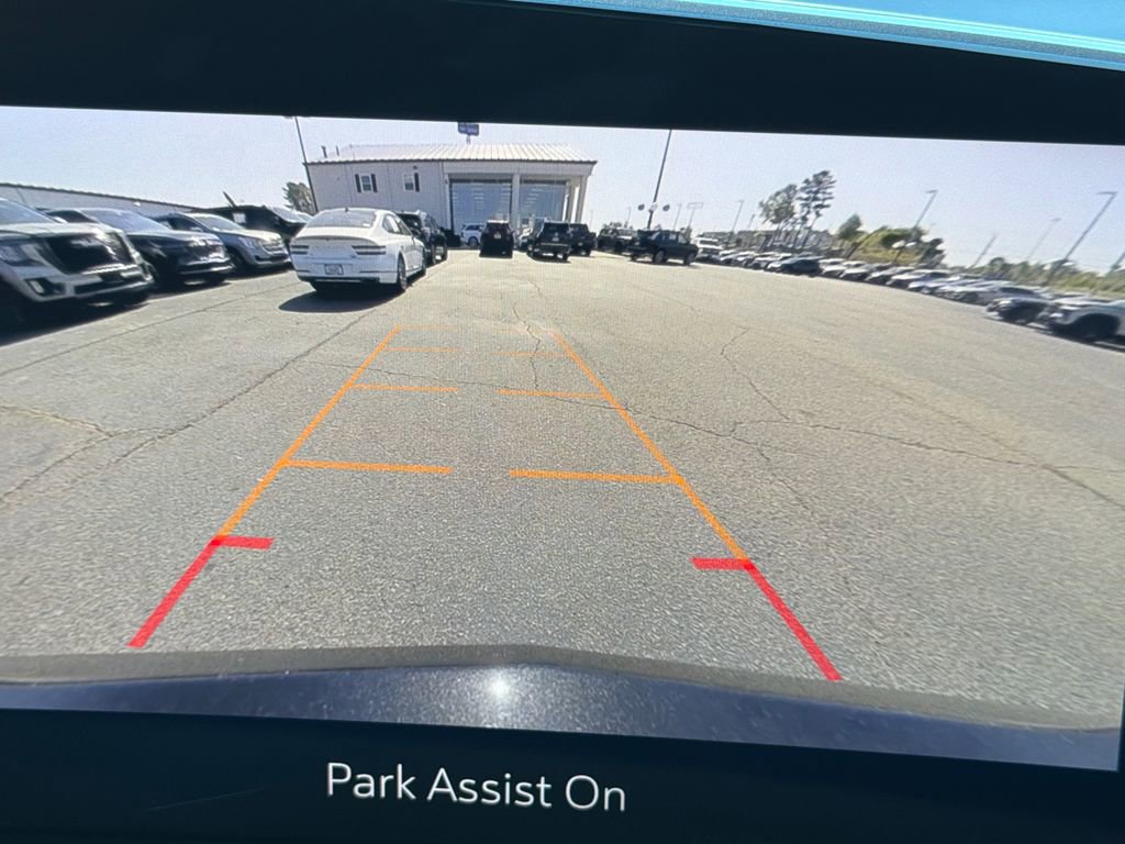 Used 2024 Cadillac XT4 Luxury w/ Cold Weather Package image 30