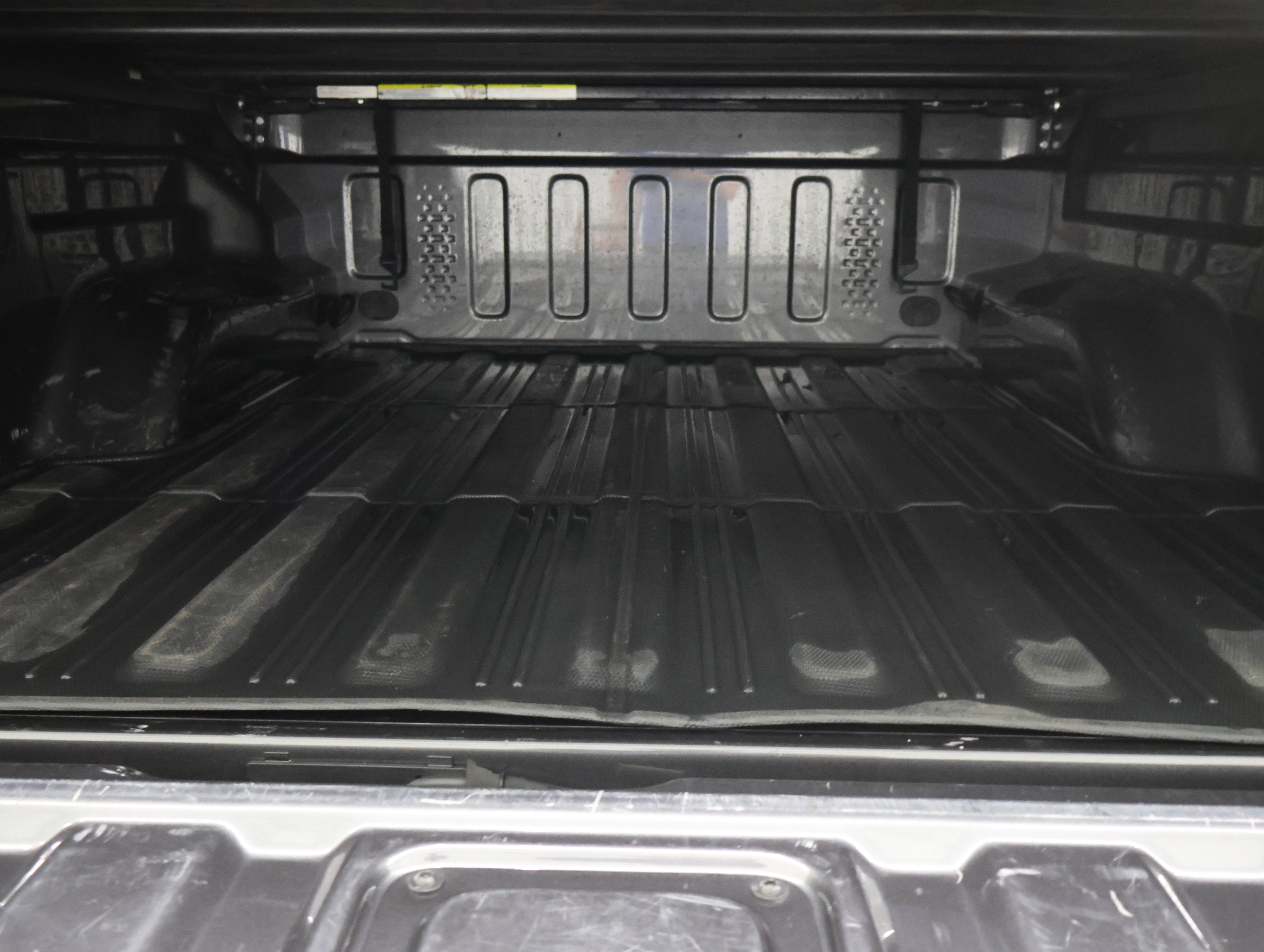 Used 2023 Jeep Gladiator Sport AWD/4WD image 5