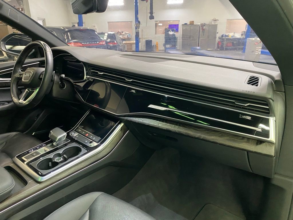 Used 2021 Audi Q8 Premium Plus image 15