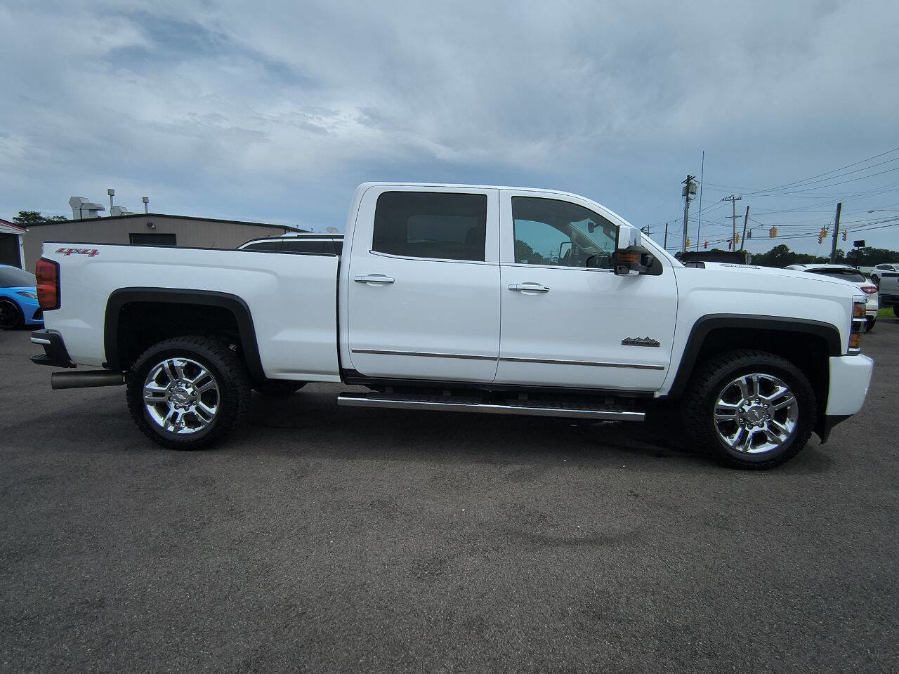 Used 2015 Chevrolet Silverado 2500 High Country w/ Duramax Plus Package image 5