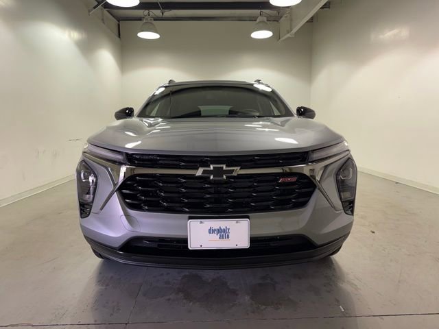 New 2026 Chevrolet Trax RS image 2