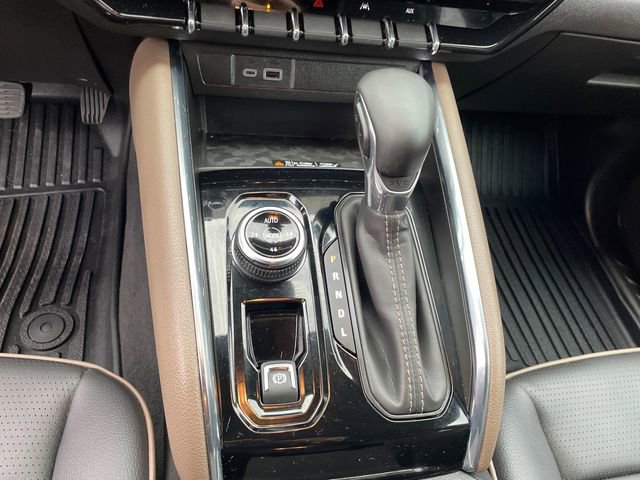 Used 2024 GMC Canyon Denali AWD/4WD image 36