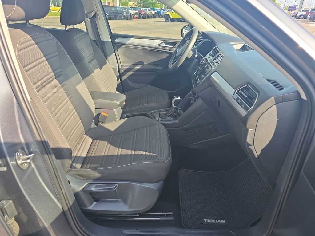 Used 2023 Volkswagen Tiguan S image 20