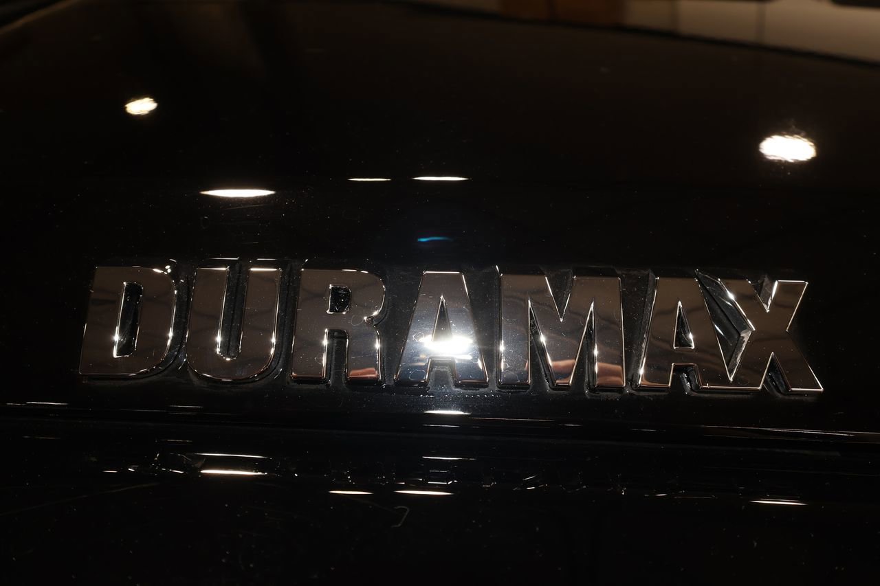 Used 2025 Chevrolet Silverado 1500 ZR2 w/ Technology Package image 38