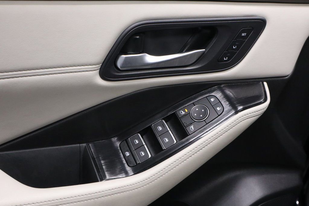 Certified 2024 Nissan Rogue SL w/ SL Premium Package image 25