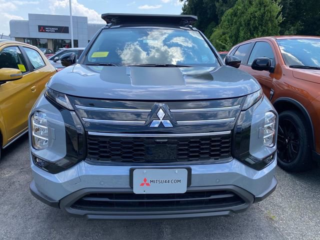 New 2025 Mitsubishi Outlander Trail Edition image 2