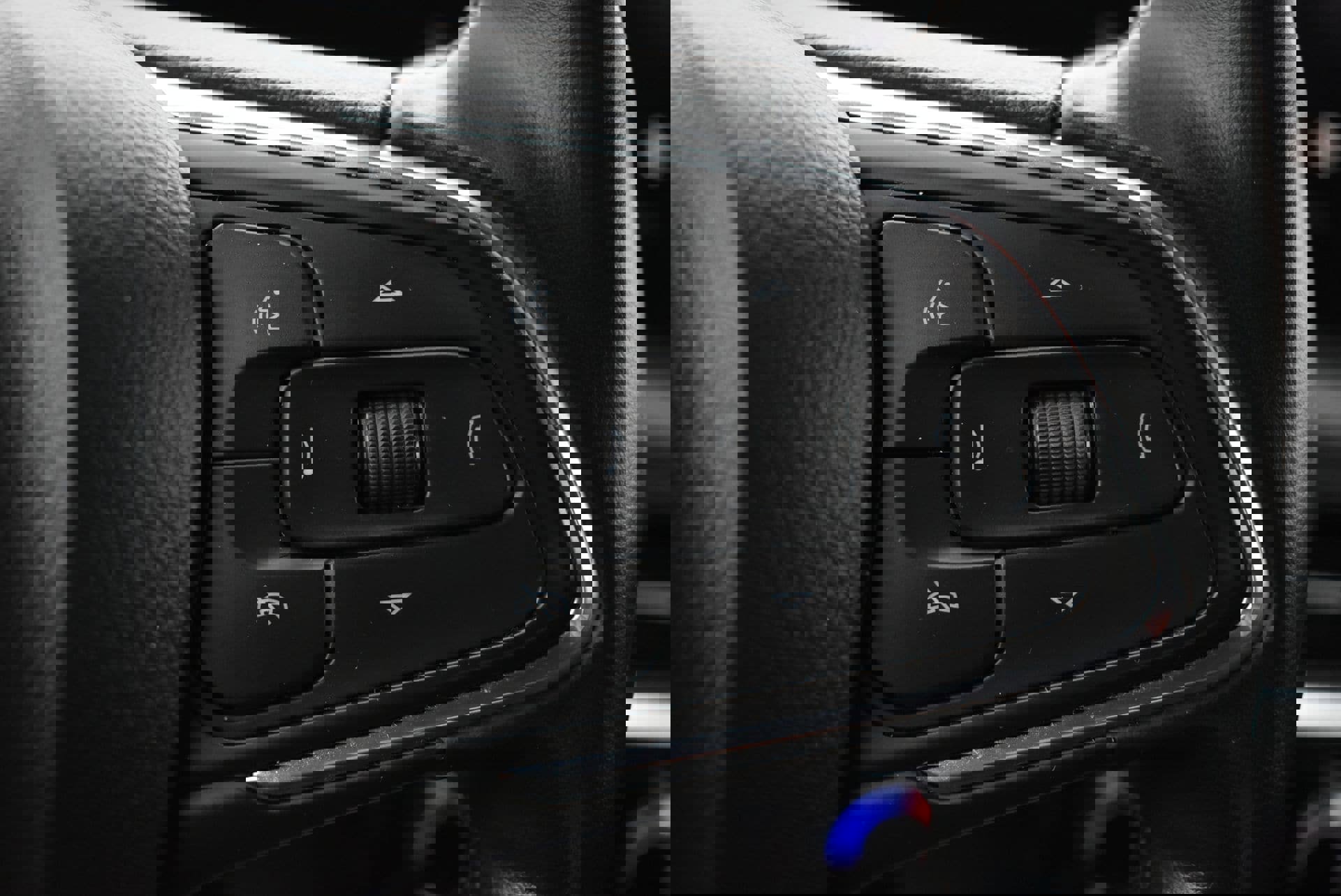 Used 2024 Buick Encore GX Sport Touring w/ Comfort Package image 22