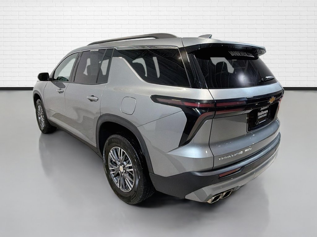 Used 2025 Chevrolet Traverse LT AWD/4WD image 7