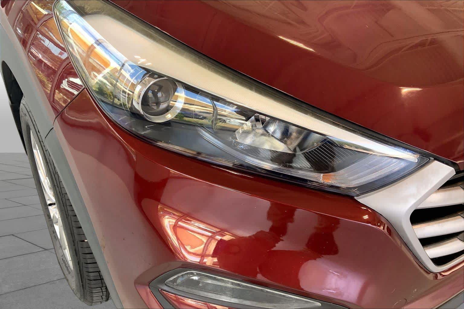Used 2017 Hyundai Tucson SE Plus AWD/4WD image 27