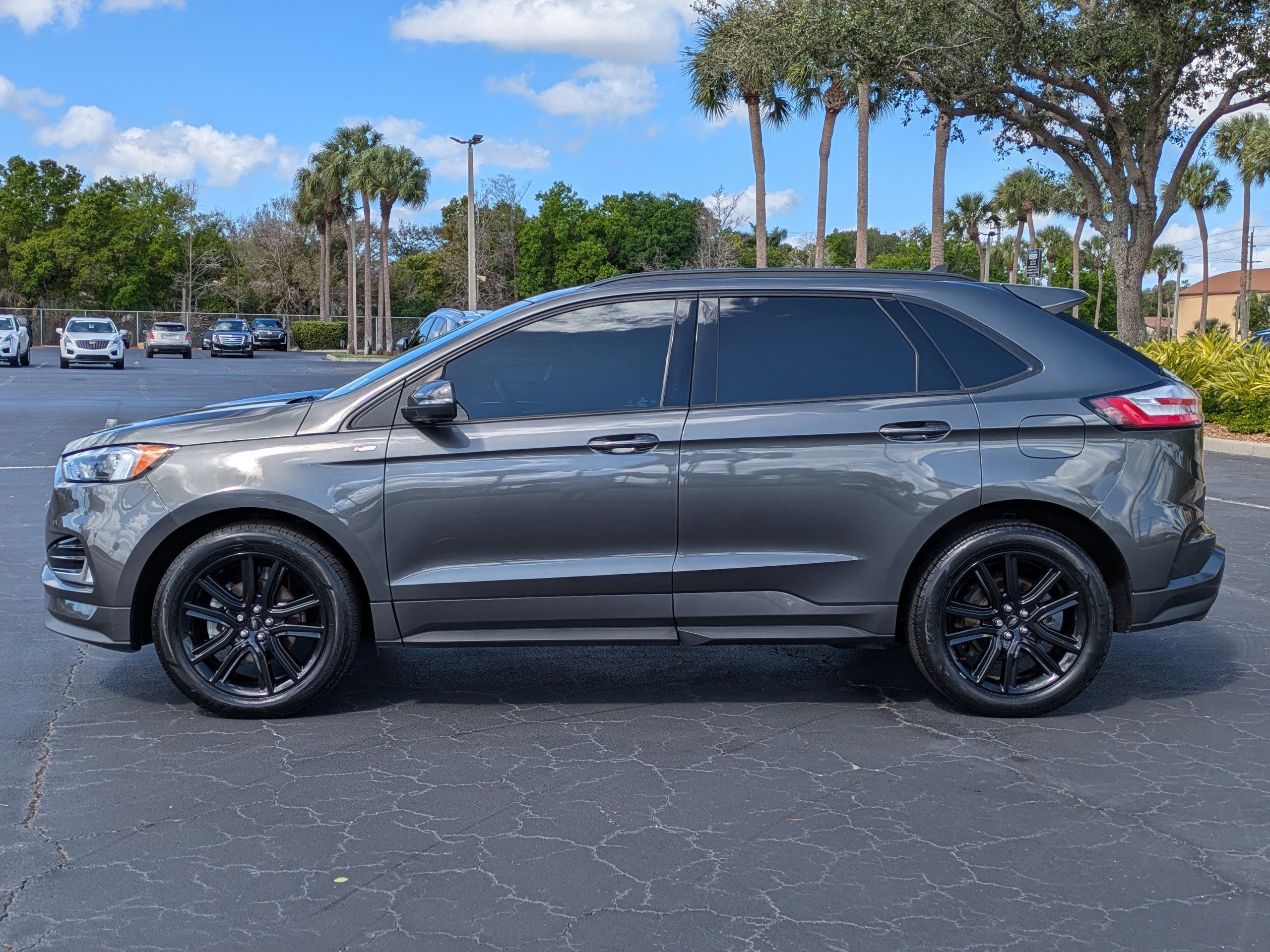 Used 2020 Ford Edge ST-Line image 3