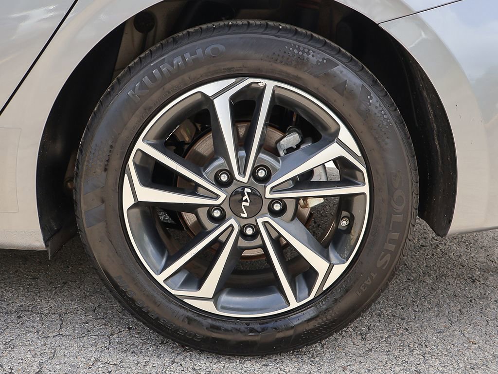 Used 2024 Kia Forte LXS FWD image 18