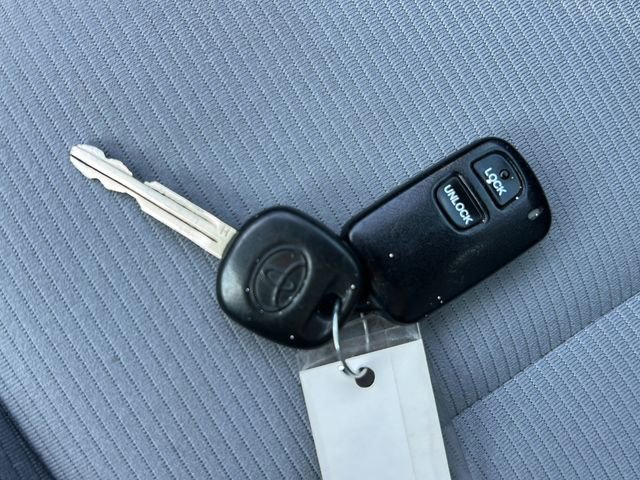 Used 2015 Toyota Corolla L image 25